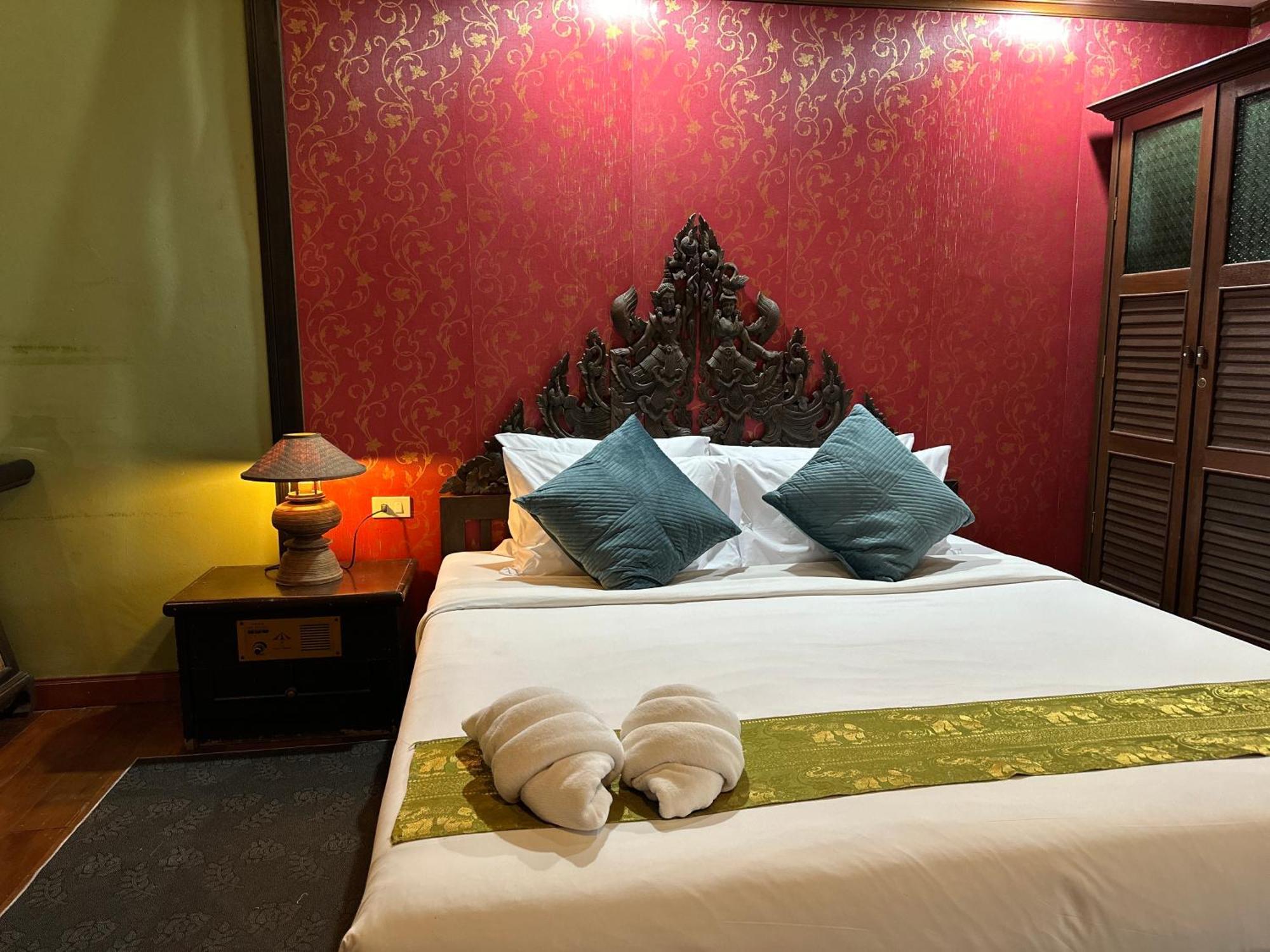 Tony'S Place Ayutthaya Kültér fotó