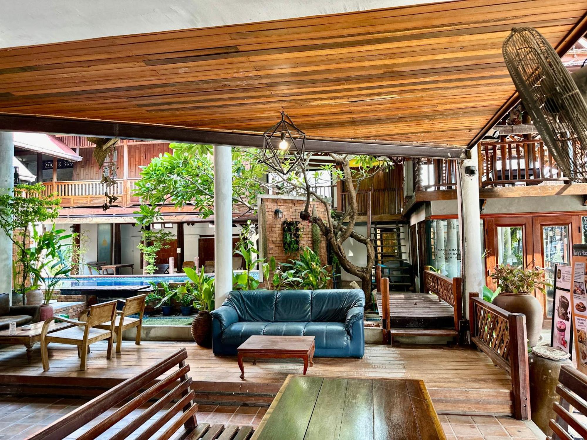 Tony'S Place Ayutthaya Kültér fotó